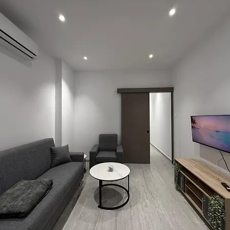 Brand New Escape Daire